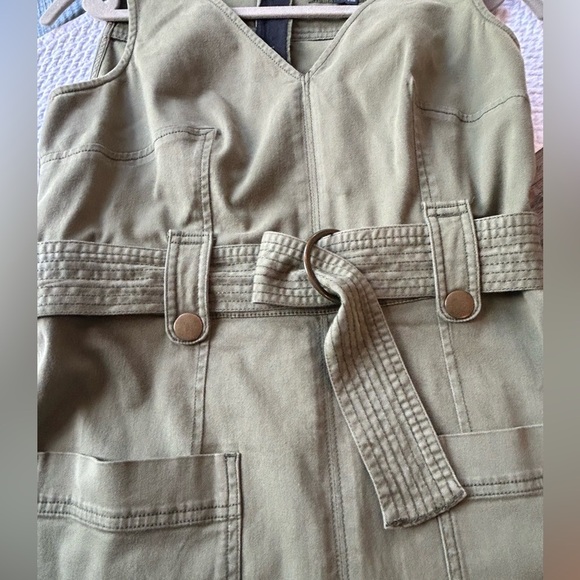 Maeve Green Denim Dress Belt V Neck Midi Length Size 6 (fits snug like a 4) - Picture 14 of 16